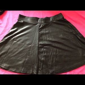Black Faux Leather Skirt 🖤